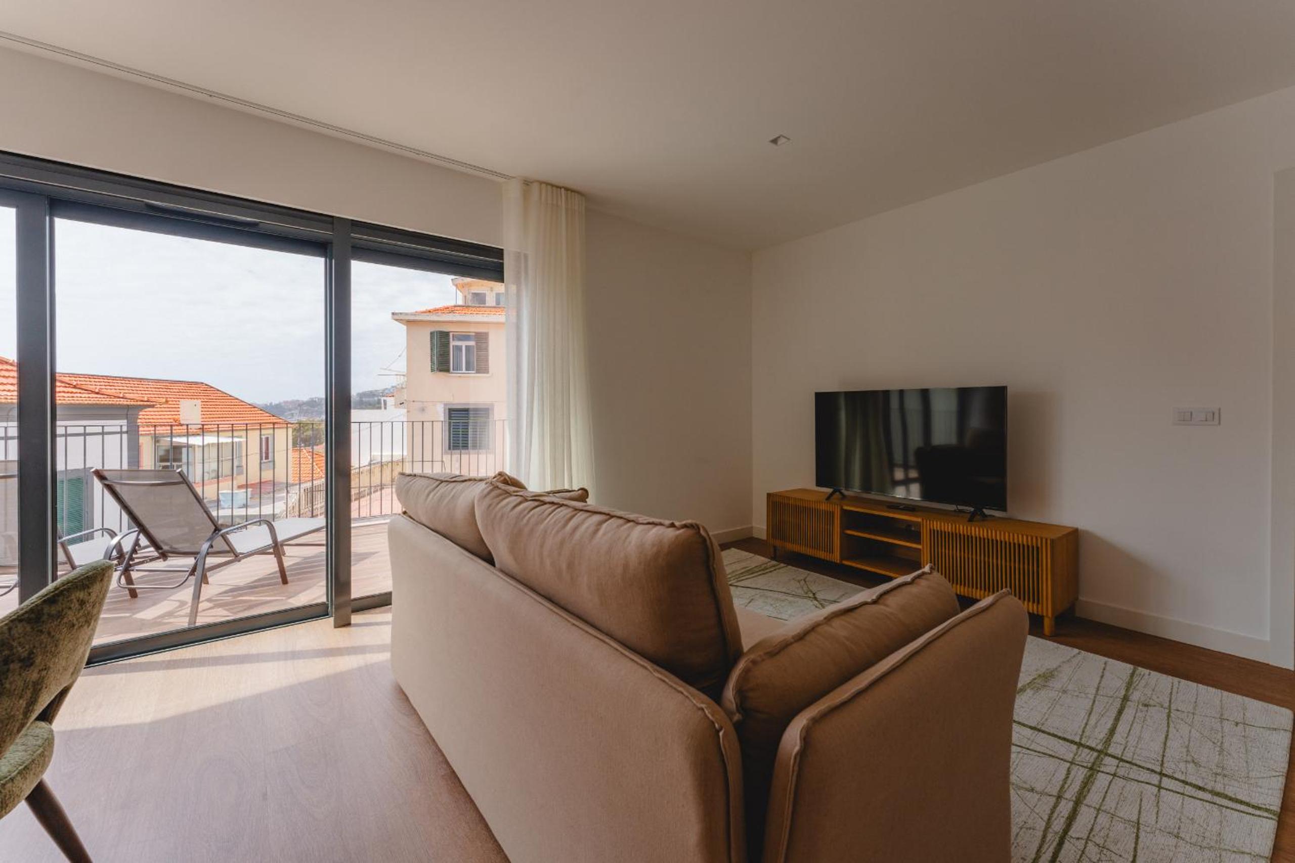 FLH Funchal A Quinta do Conde view 5