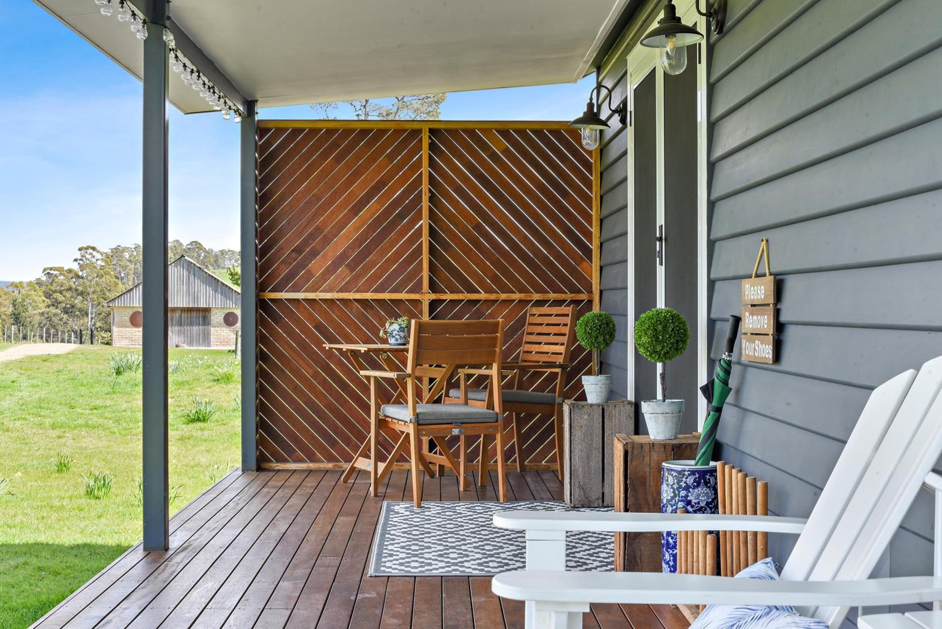 Wakefields - an enchanting mountain view cottage
