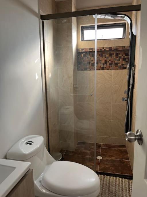 Apartamento 4 R 3 B Laureles