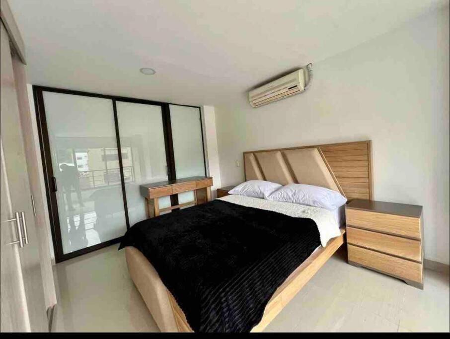 Apartamento 4 R 3 B Laureles