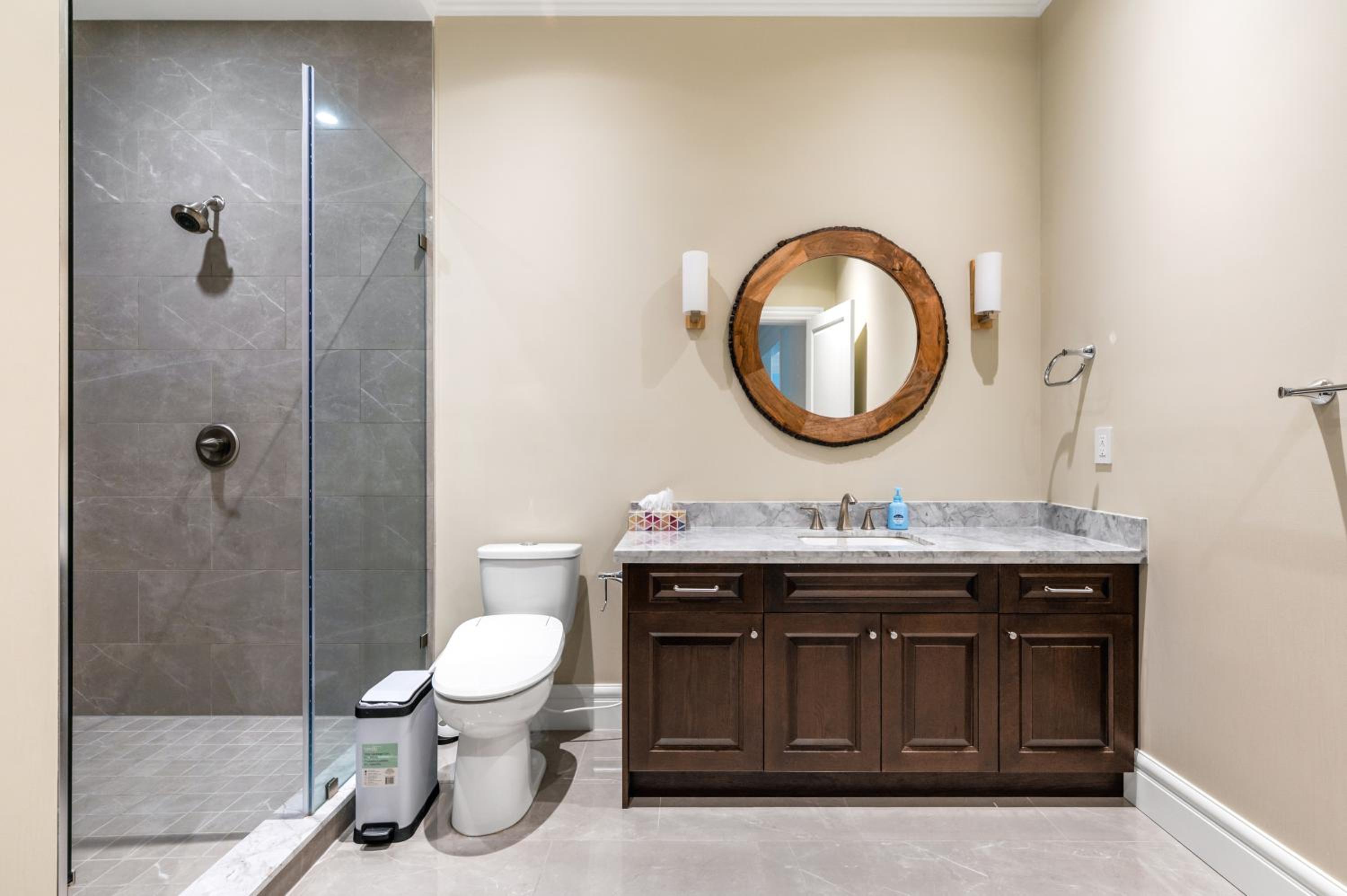 Experience Comfort Convenience Shared House