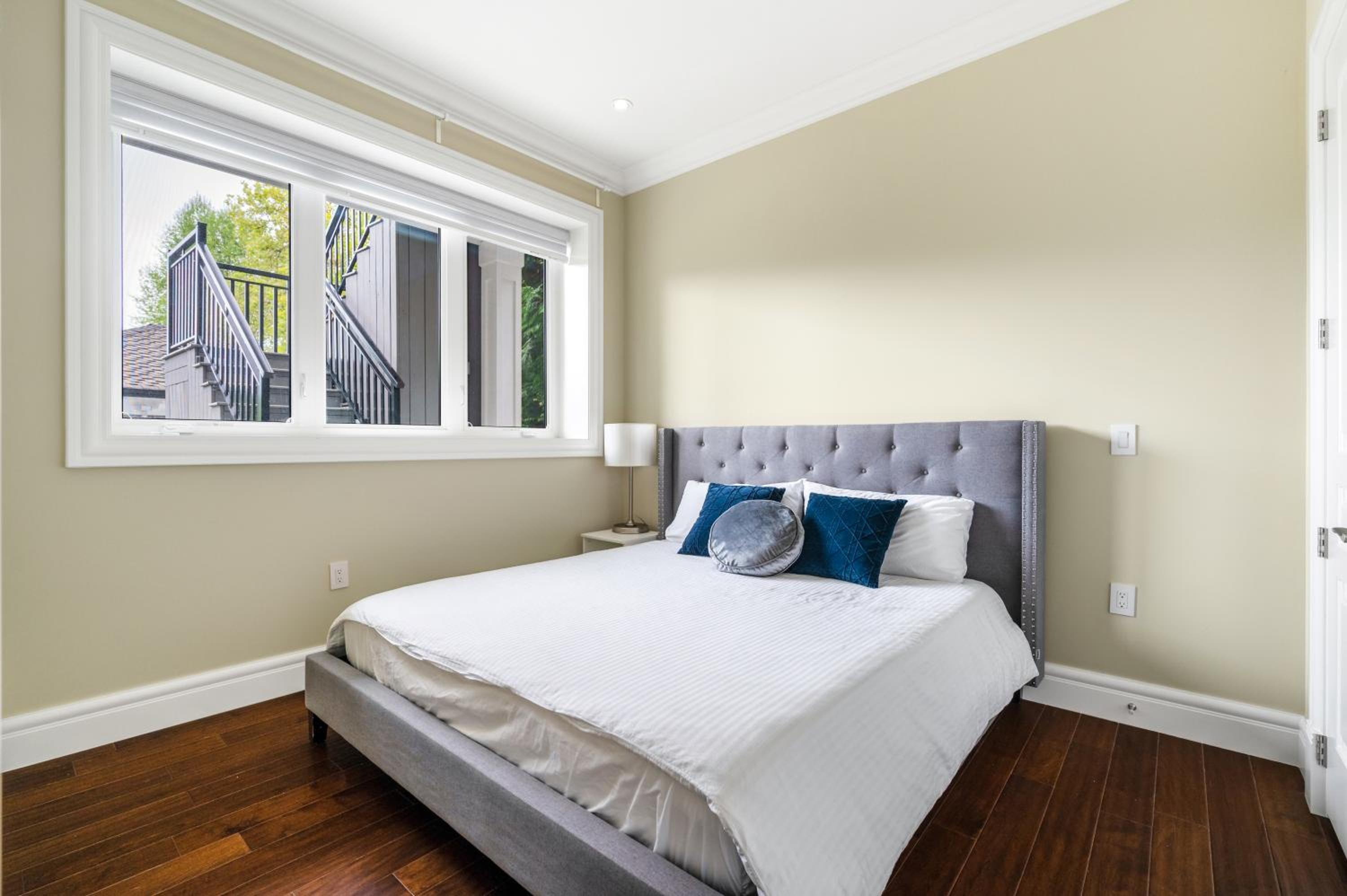 Experience Comfort Convenience Shared House
