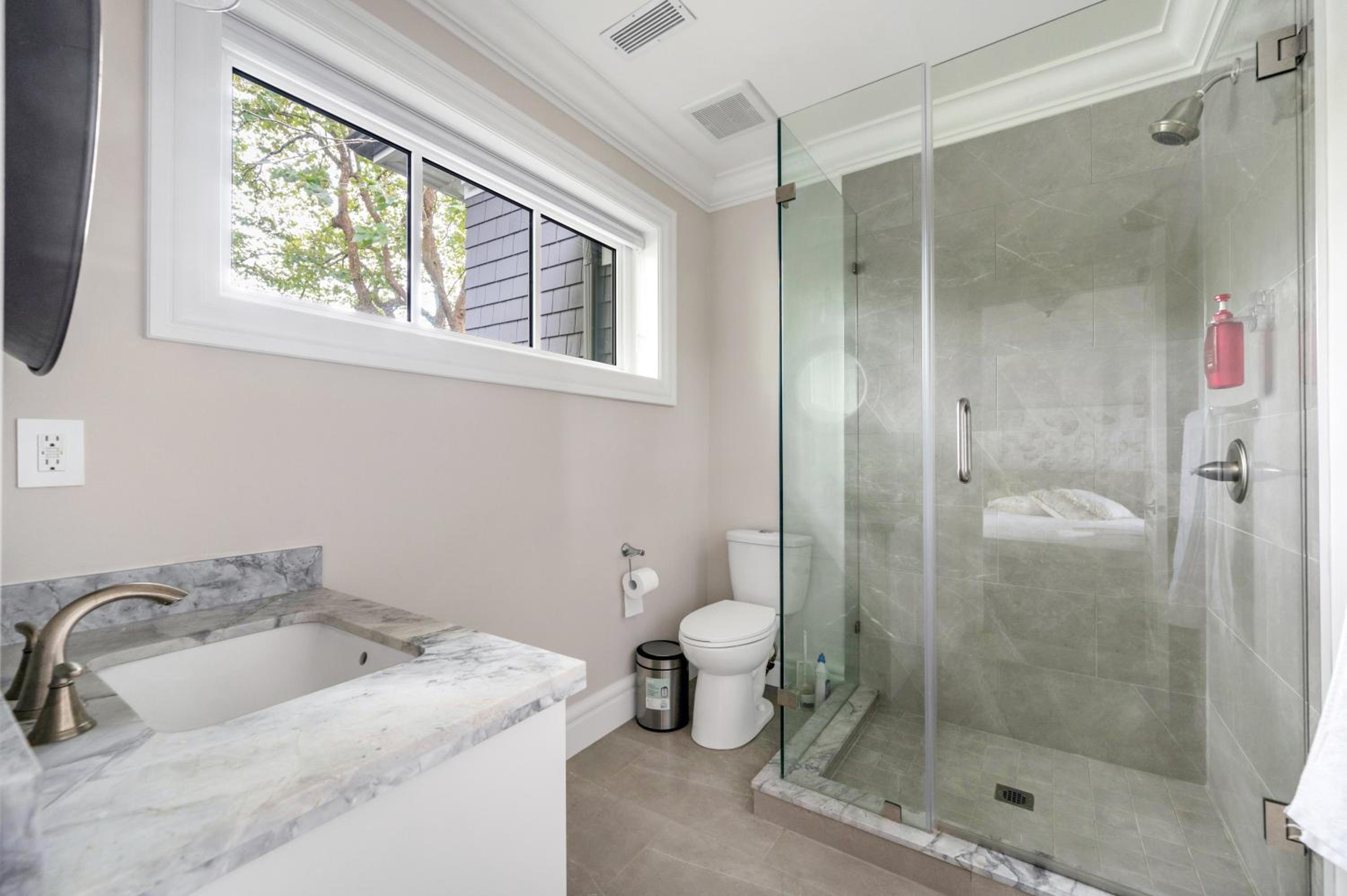 Experience Comfort Convenience Shared House