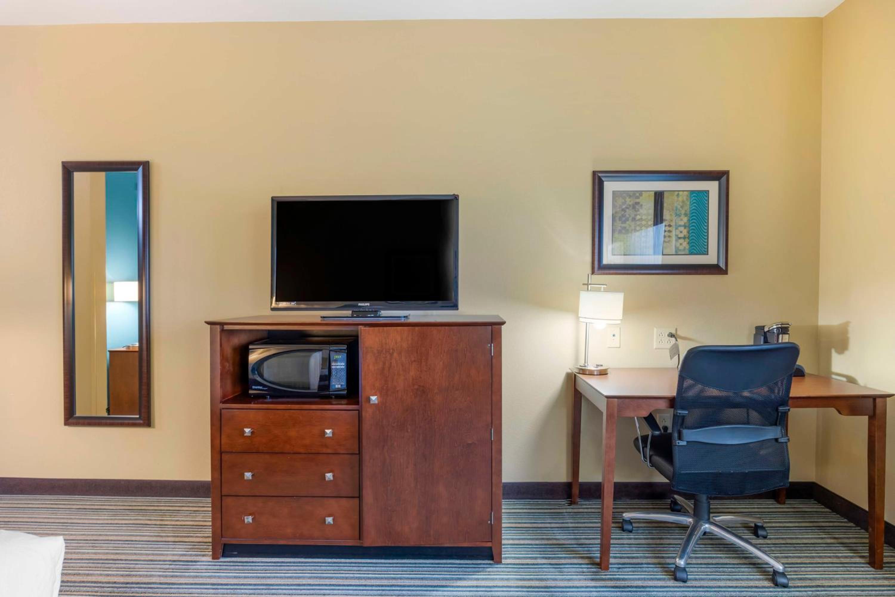 Best Western Plus Patterson Park Inn