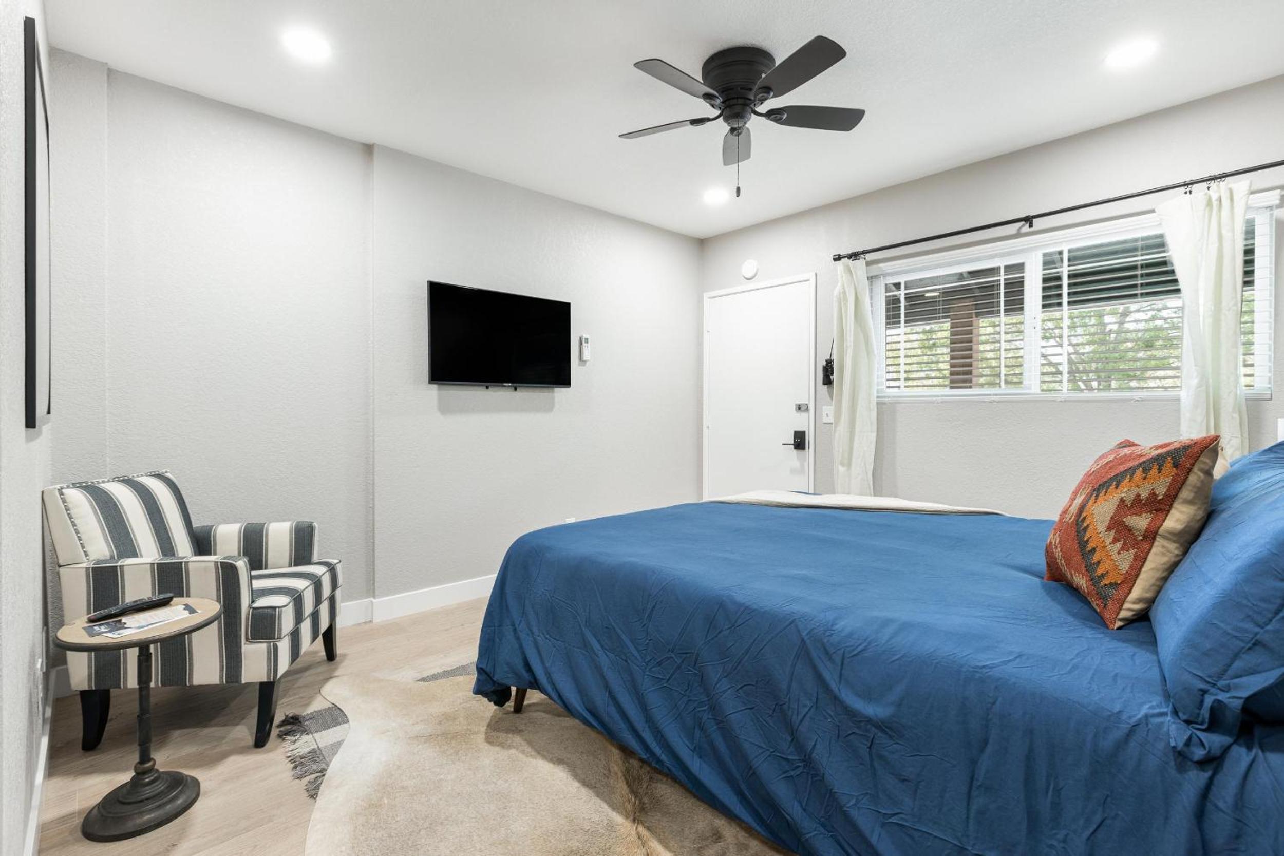 The Rae | Sequoia Motel RM 5 view 4