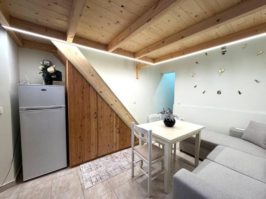 Center Duplex
