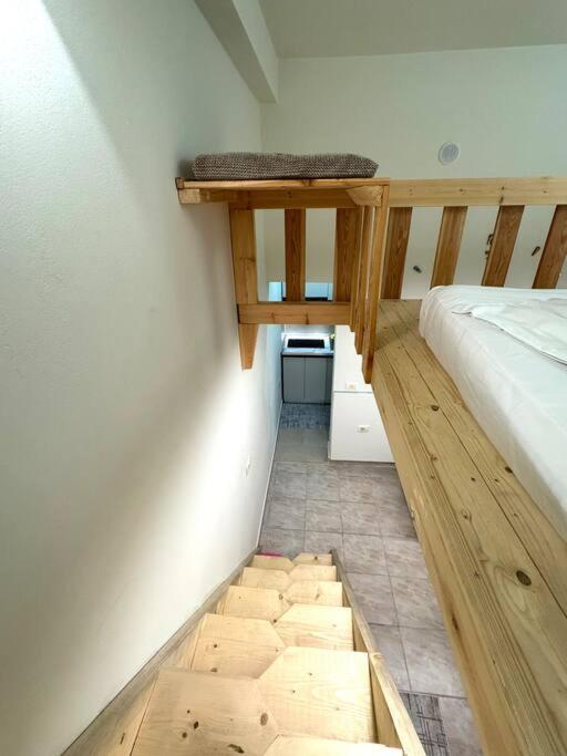 Center Duplex