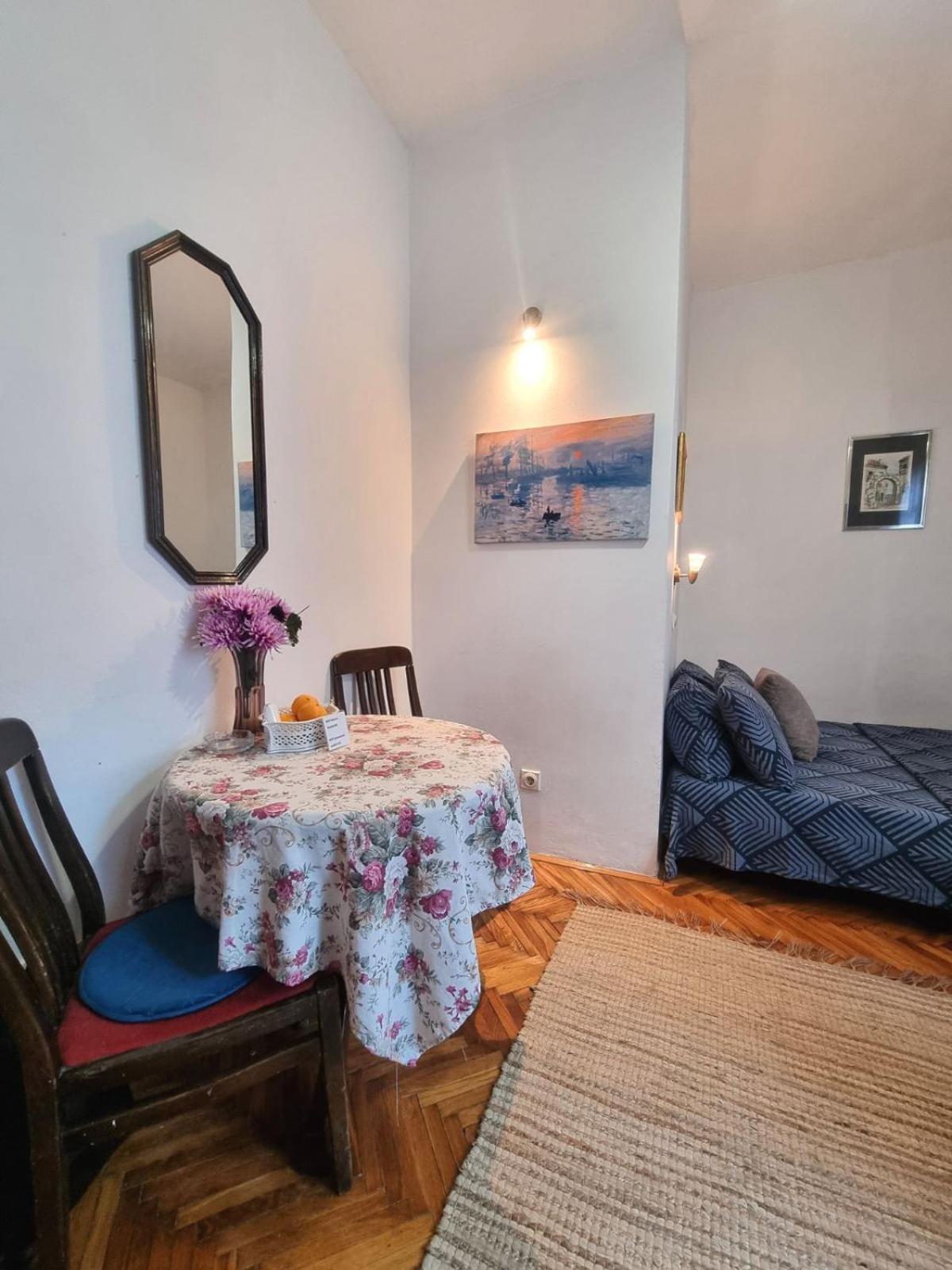 Apartment Rustico Belgrade view 2