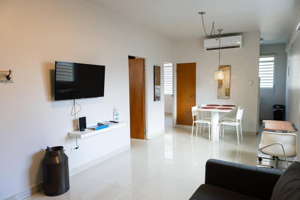 203-Tranquil Renovated Charm in the City, Near the Beach with Free parking