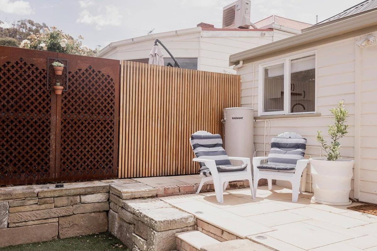 Cottage living in cool North Hobart