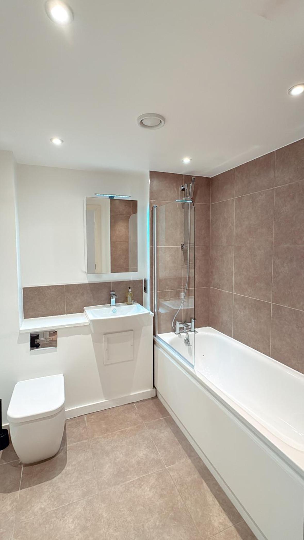 Shoreditch Apartments by Sleepy