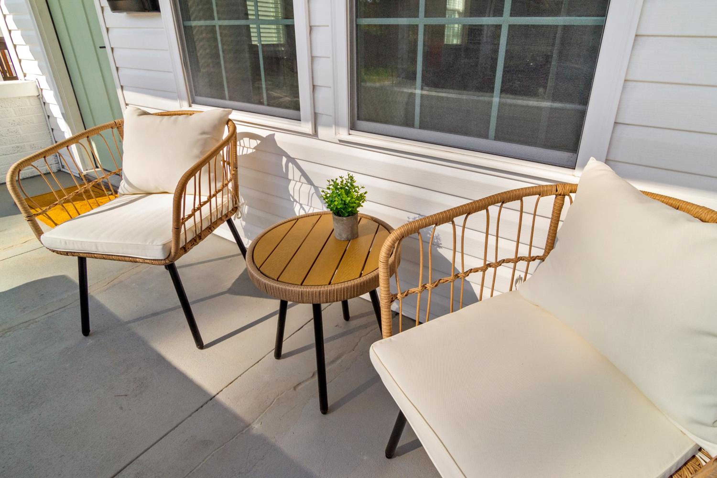 Uptown Haven Walkable Home with Bikes and Firepit near Downtown