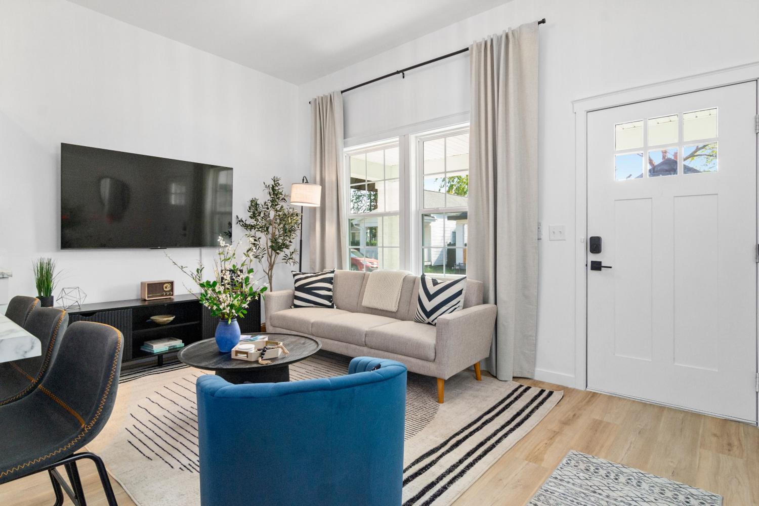 Uptown Haven Walkable Home with Bikes and Firepit near Downtown