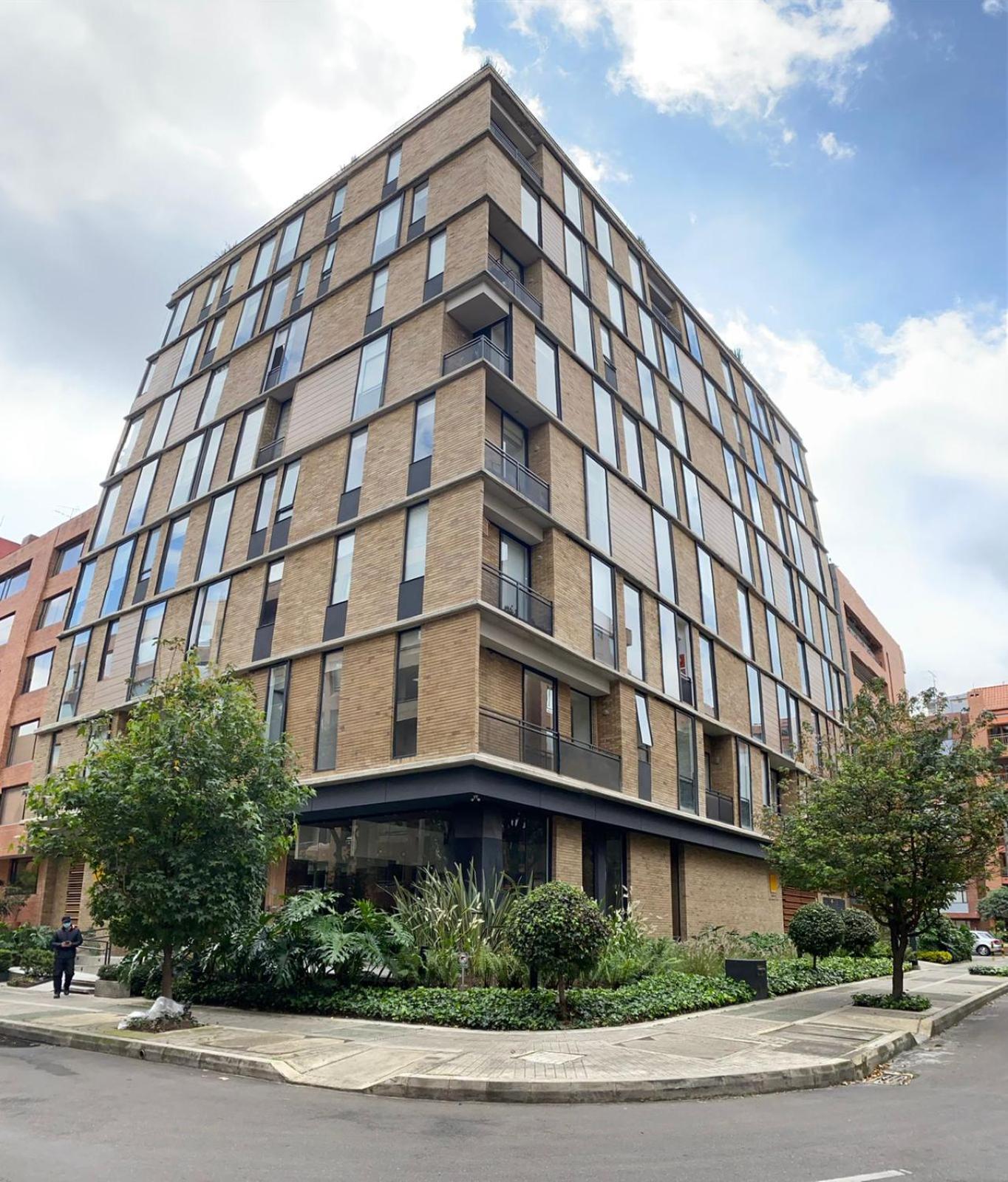Moderno apartamento Parque Virrey