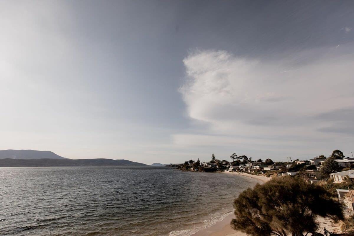 Beachfront Paradise in Opossum Bay