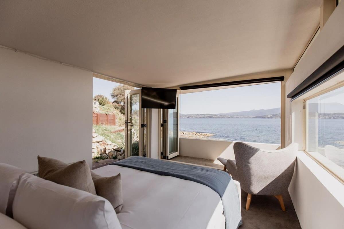 Beachfront Paradise in Opossum Bay