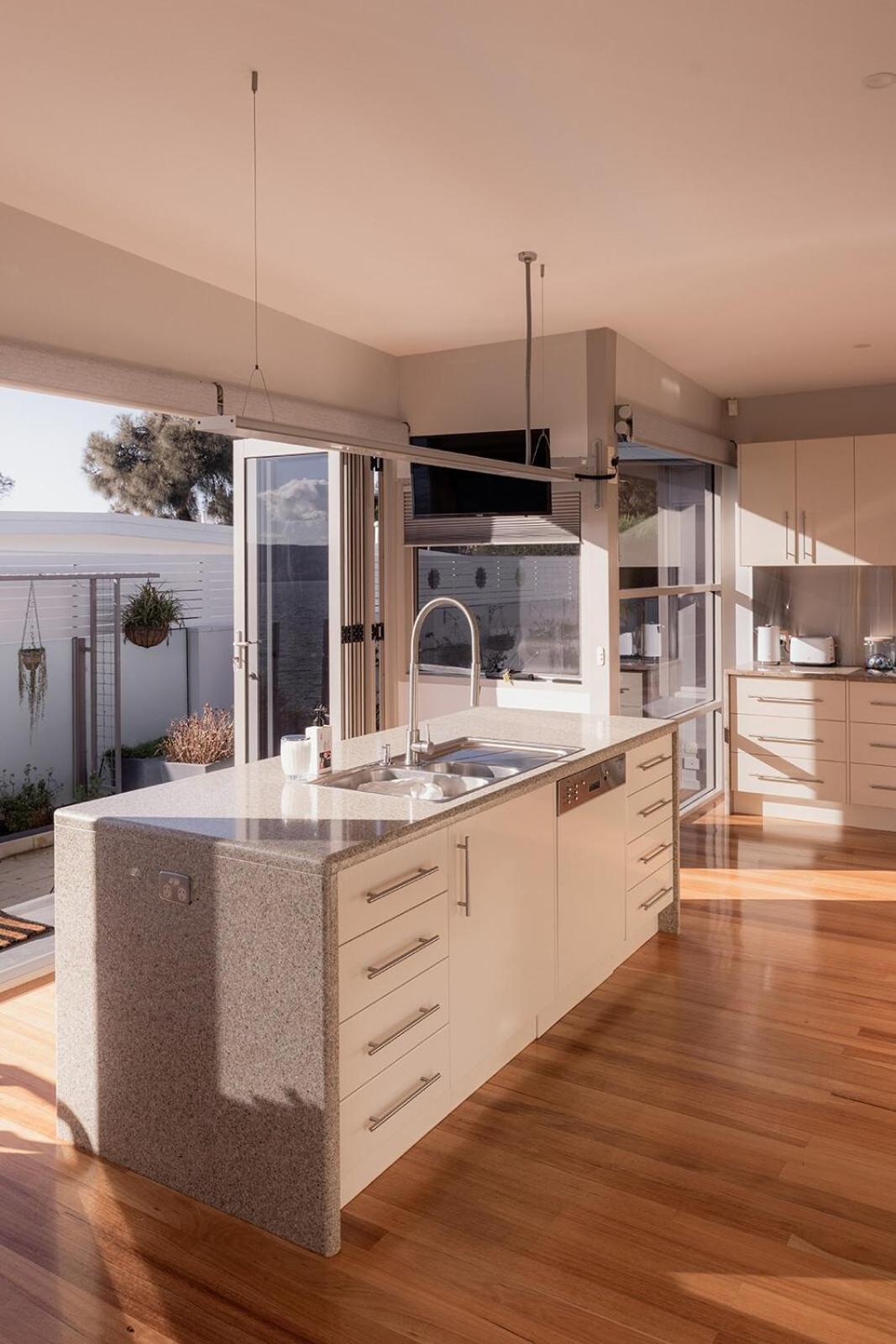 Oceanview oasis in Opossum Bay