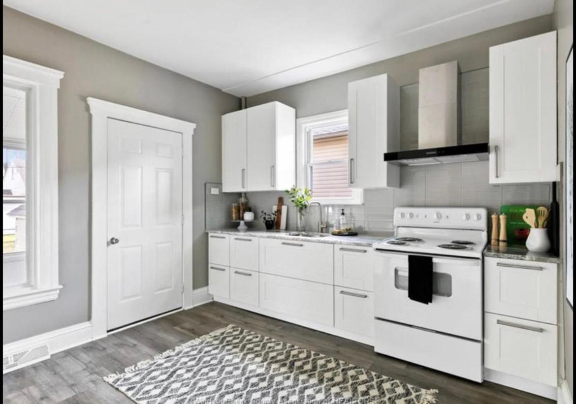 Beautiful 4 Bedroom Near Factories - Equipped for Family Stays
