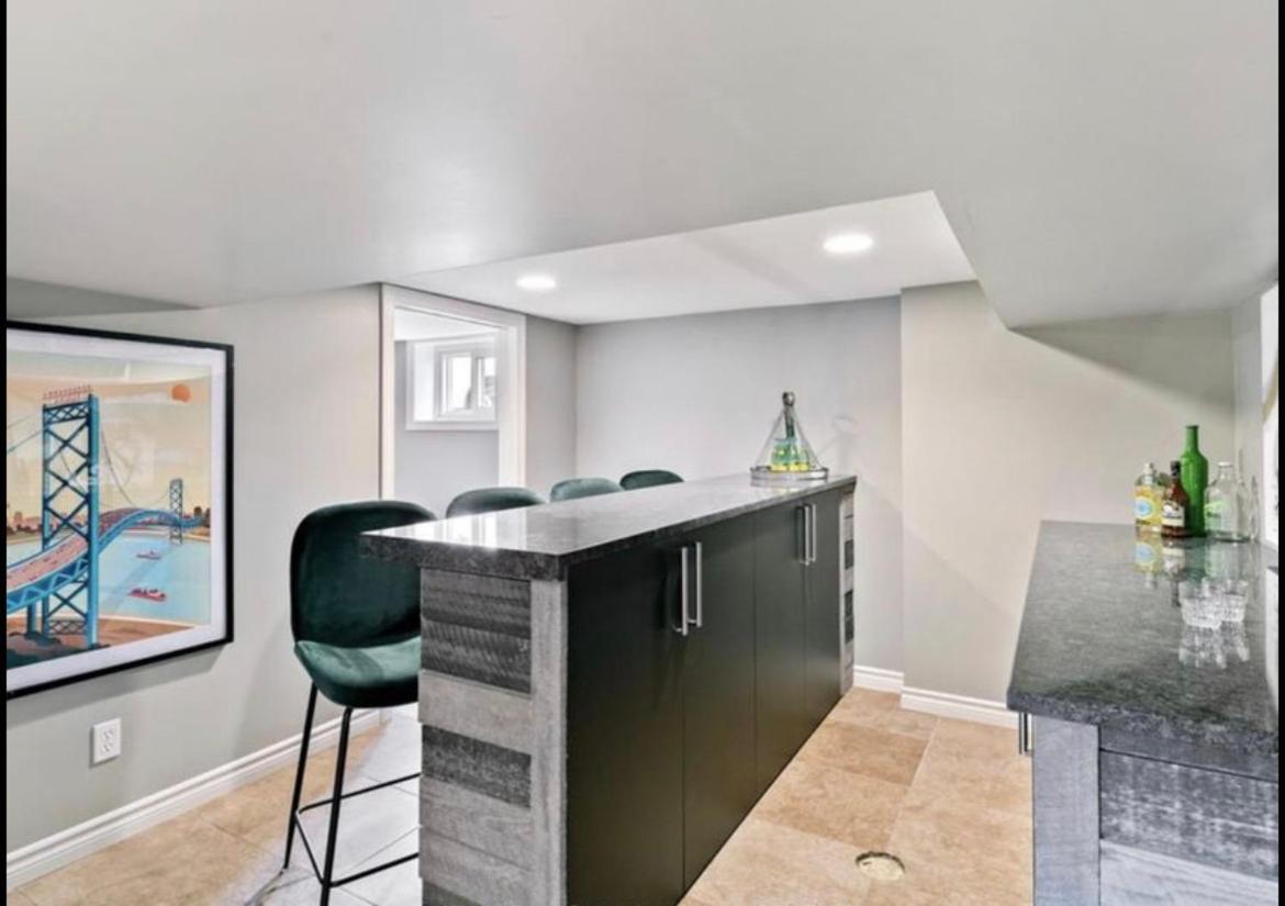 Beautiful 4 Bedroom Near Factories - Equipped for Family Stays