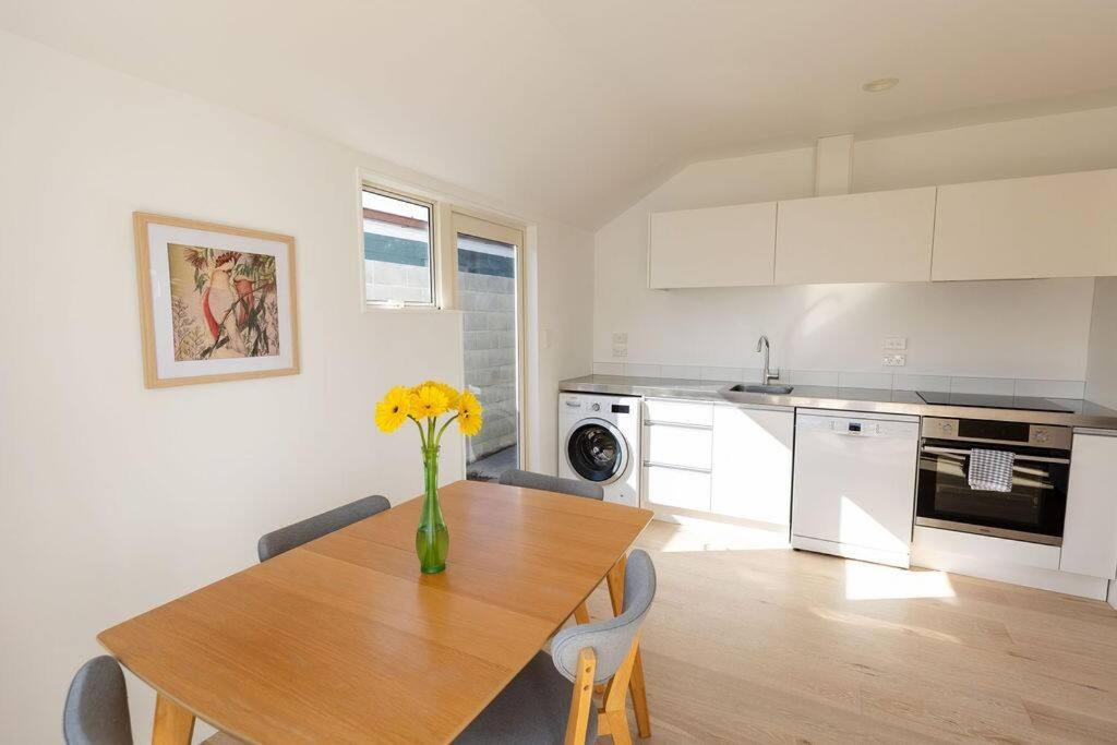 Mount Maunganui Self Contained Flat by the Beach view 2