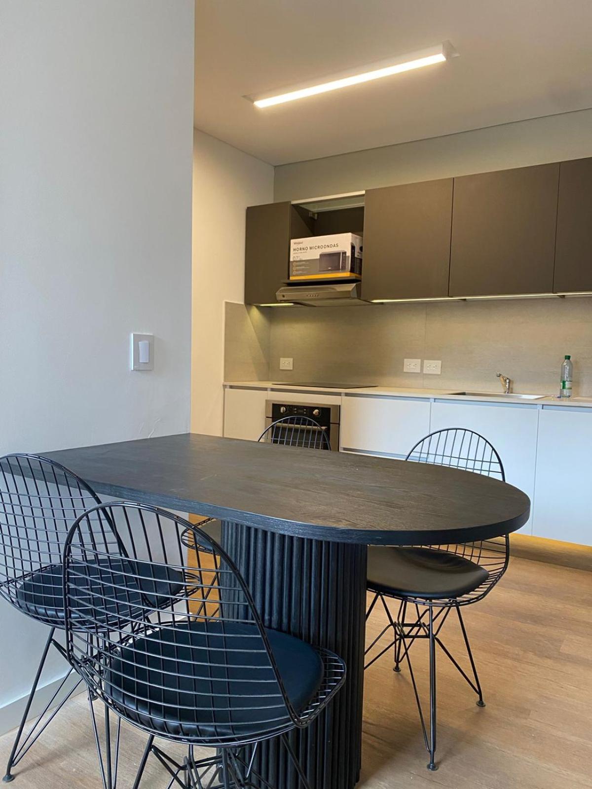 Moderno apartamento Parque Virrey