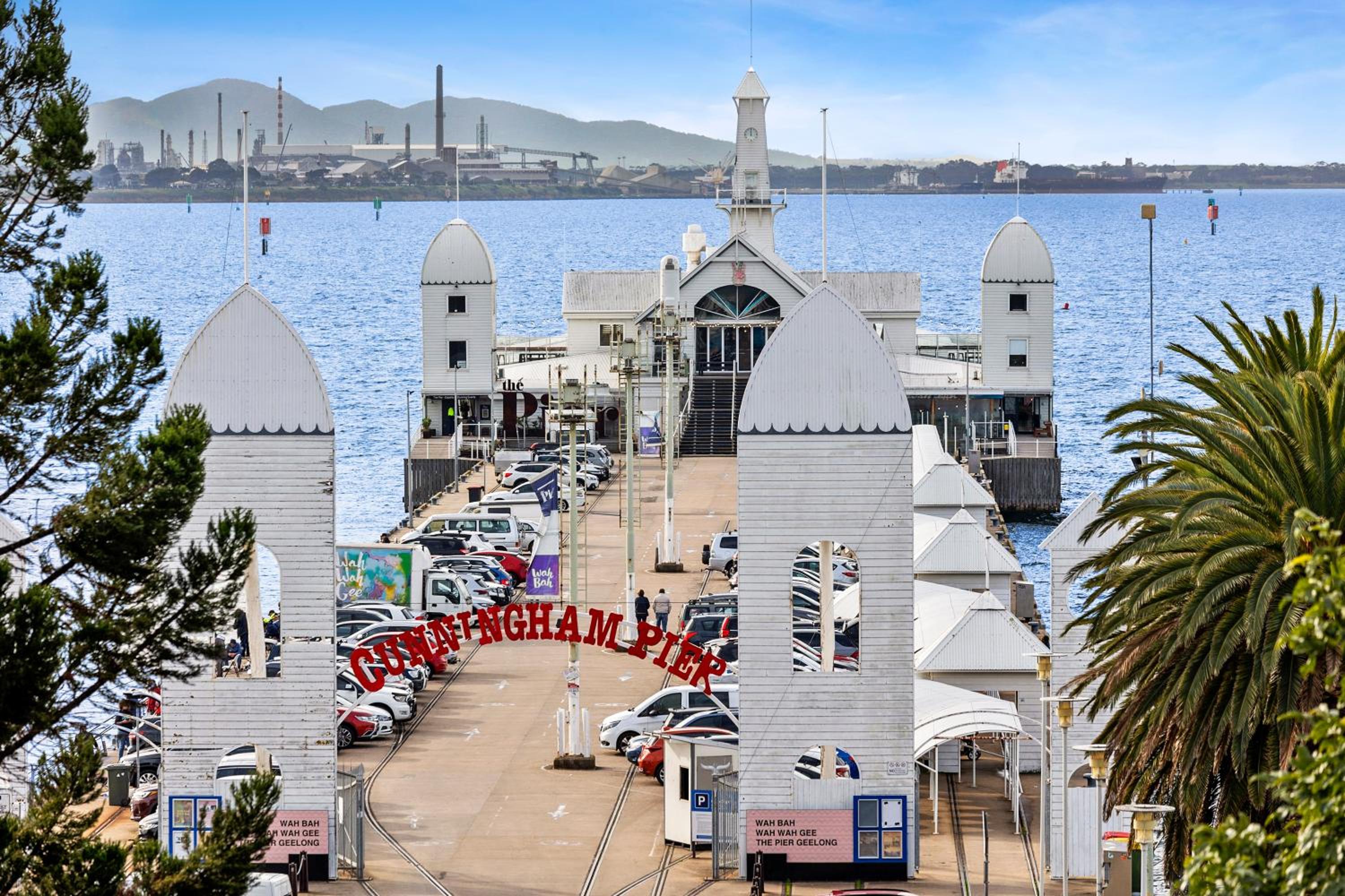 Pier Point 404- Luxe on Geelong Waterfront, 2 BDRM view 5