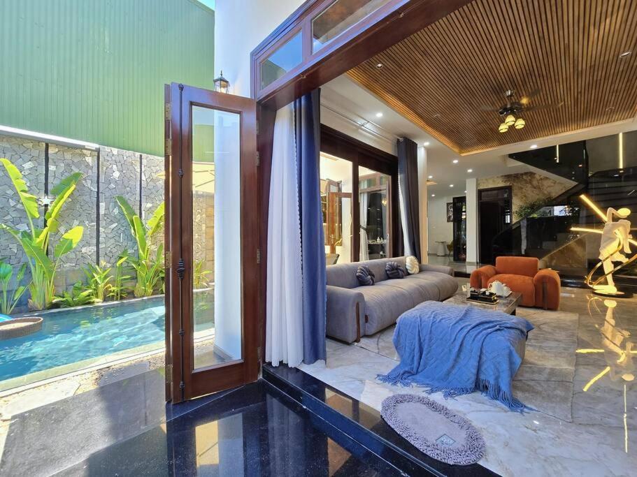 Cy sea villa 3 view 4