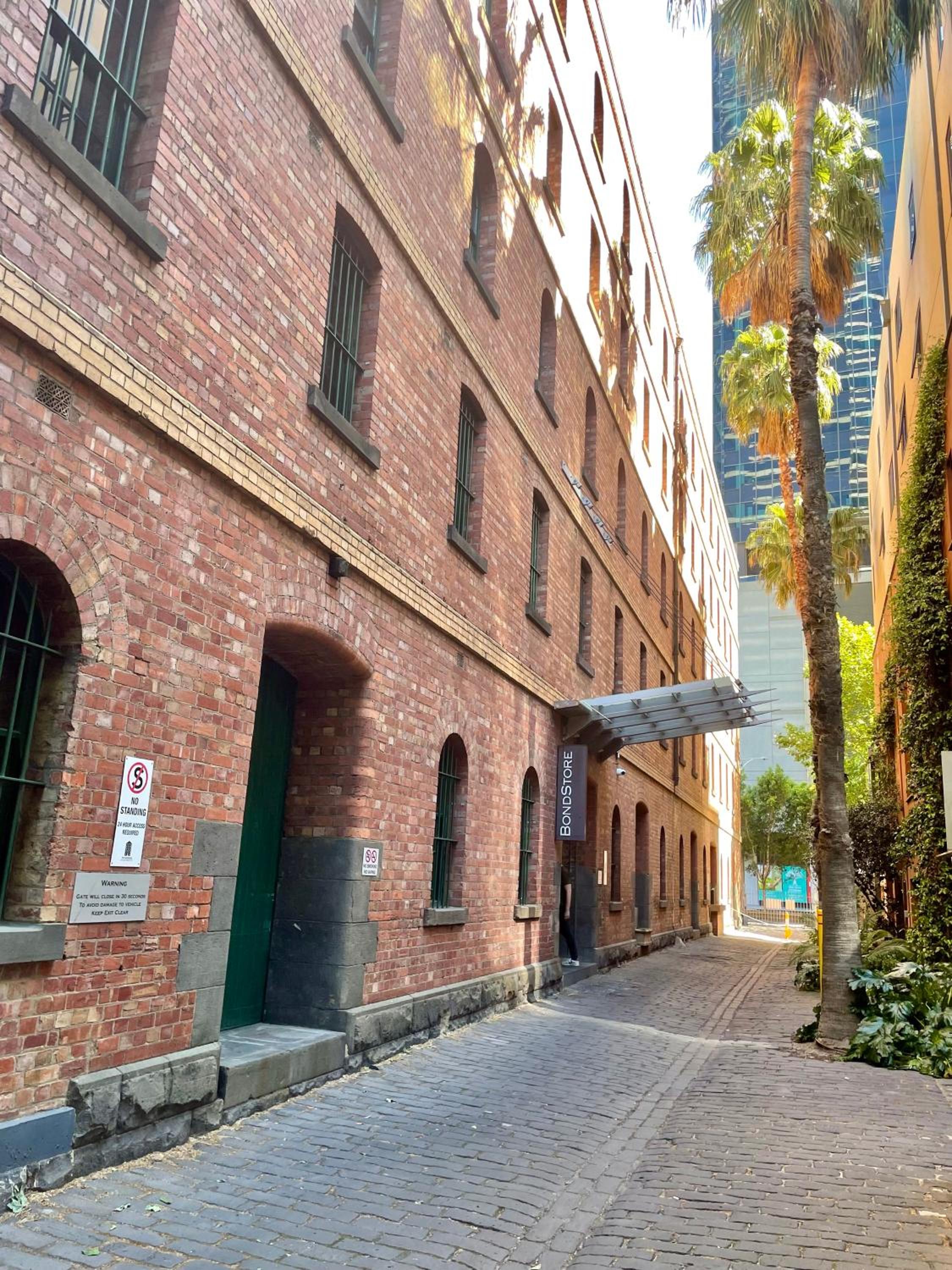 Hotel Melbourne Riverside Retreat - Image 1