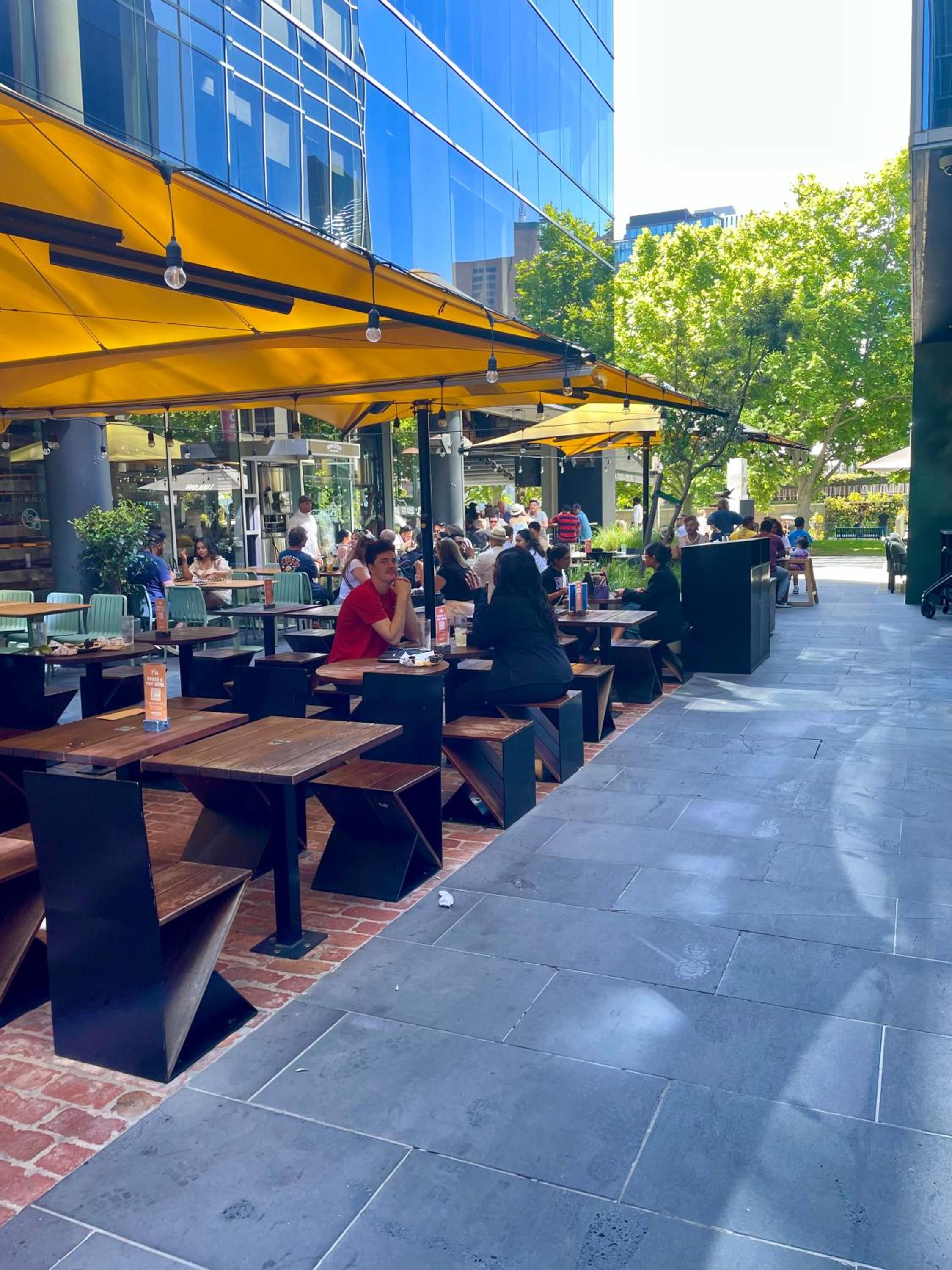 Melbourne Riverside Retreat
