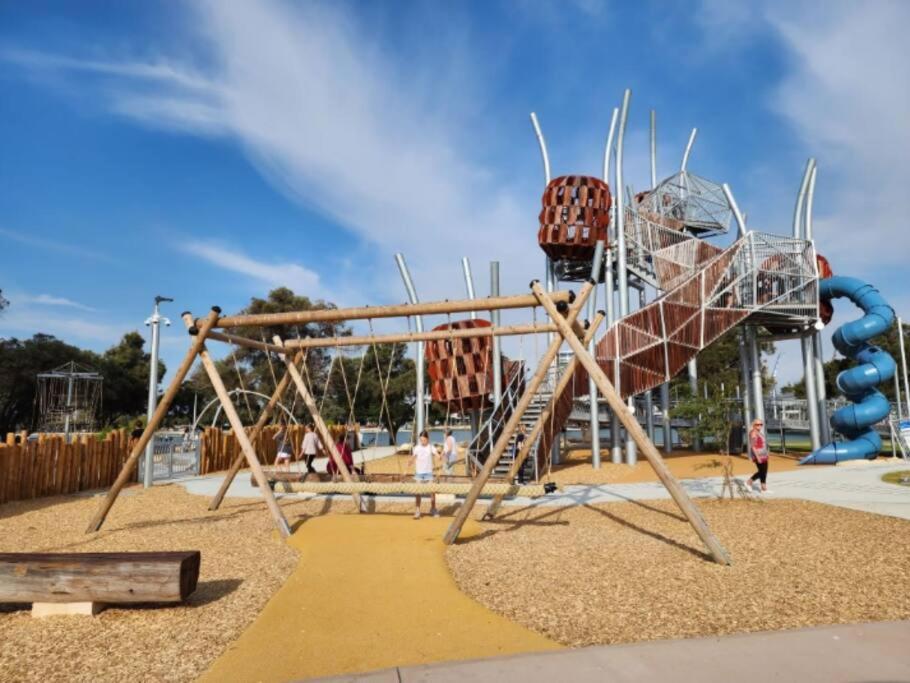 Oasis Mandurah Resort