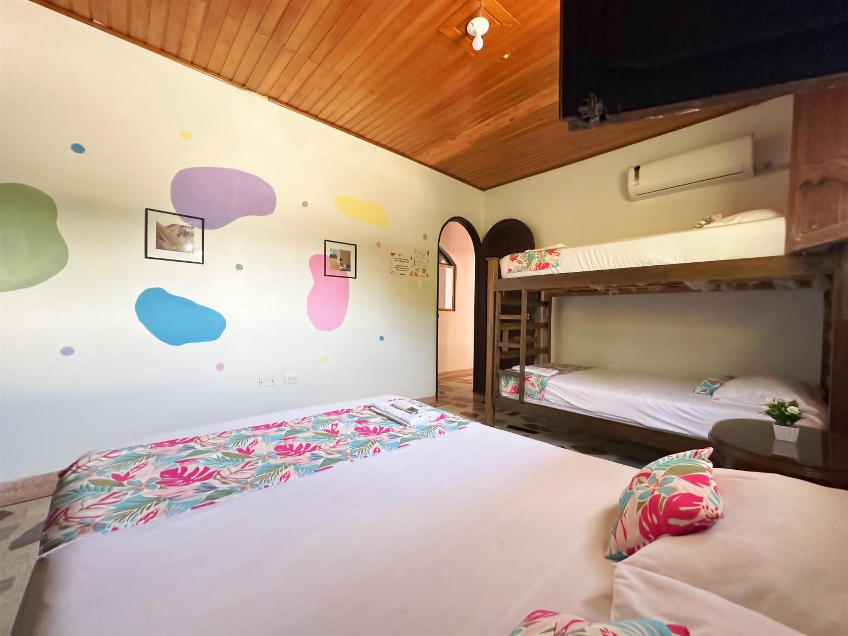 Tia Chela hostel