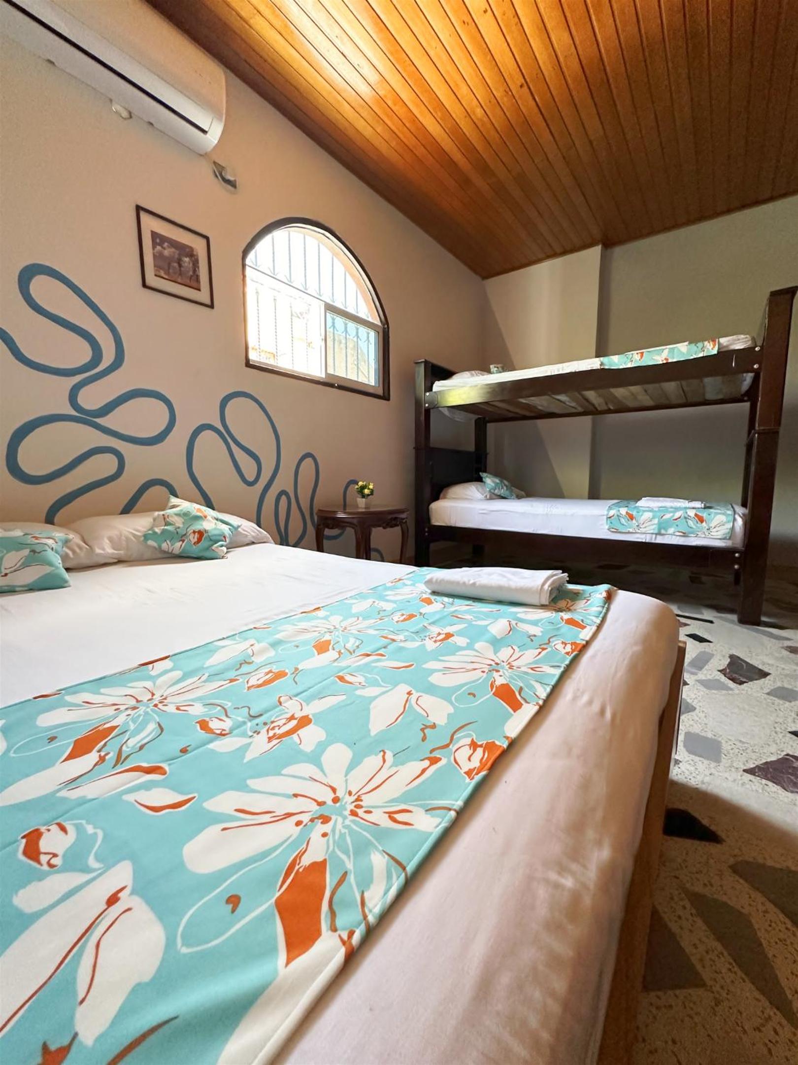 Tia Chela hostel