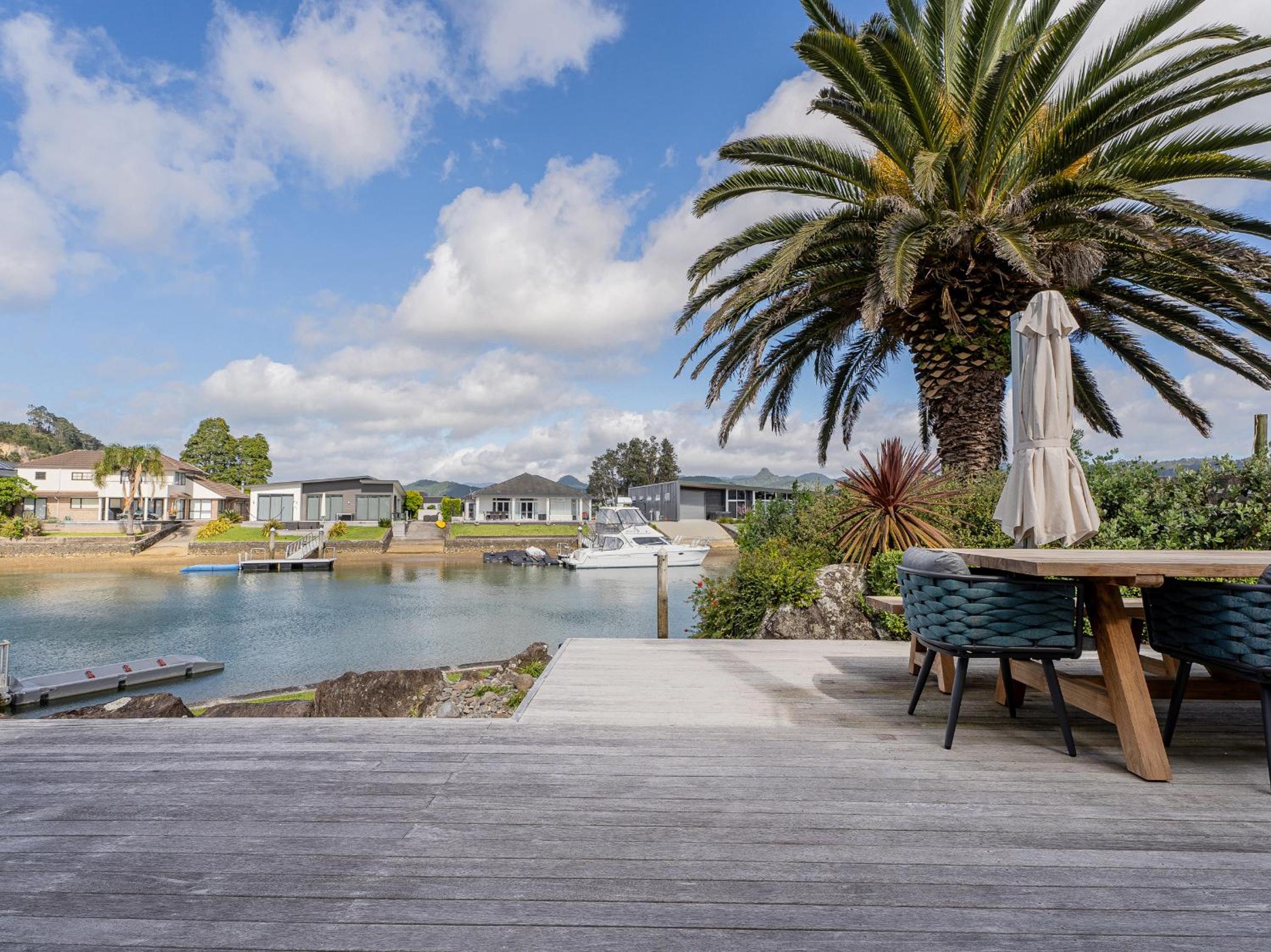 Waterfront Paradise - Pauanui Holiday Home view 2