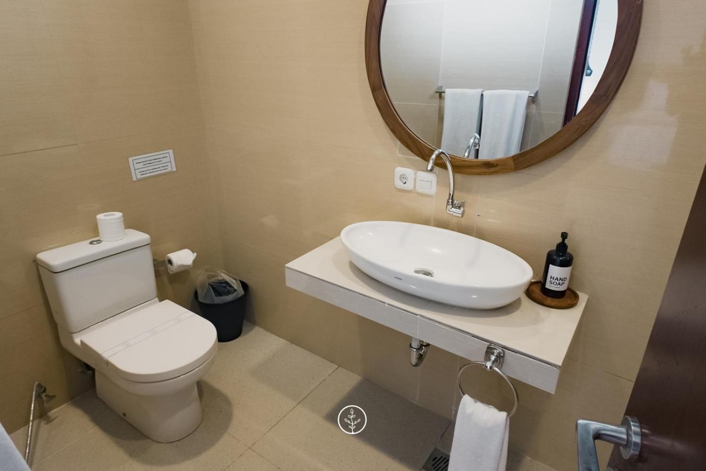 Hikari Hill View Villa 7 Bedrooms With a Private Swimming Pool and a Billiard Table