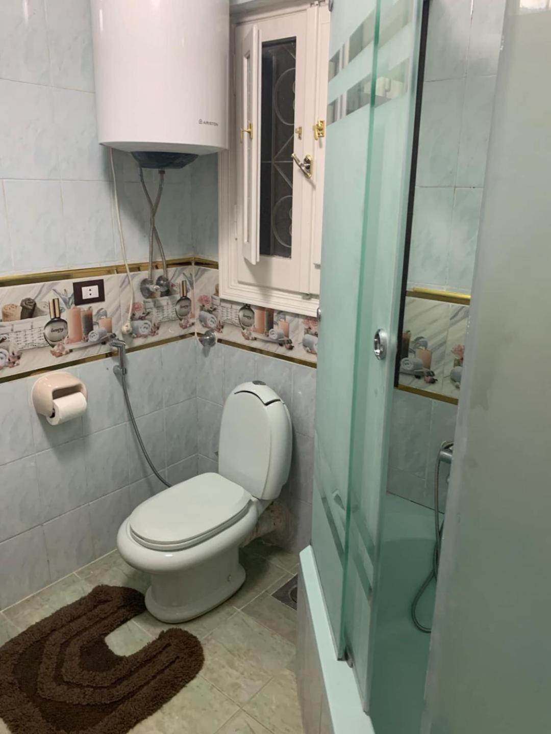 Enjoy Luxurious stay with TV , Wi-Fi and AC in Alexandria in a fancy apartment view 3