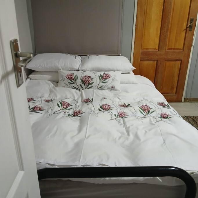 CoZee Guest House view 4