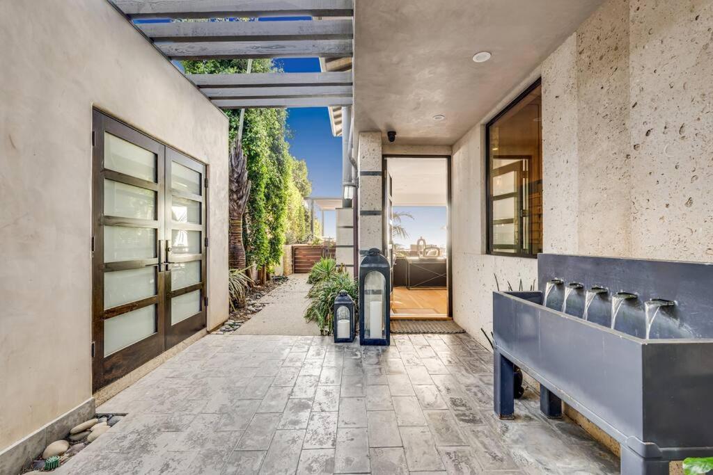 Luxury 3 Story Oceanfront Home with Elevator in San Diego, Pet Friendly, photo 17