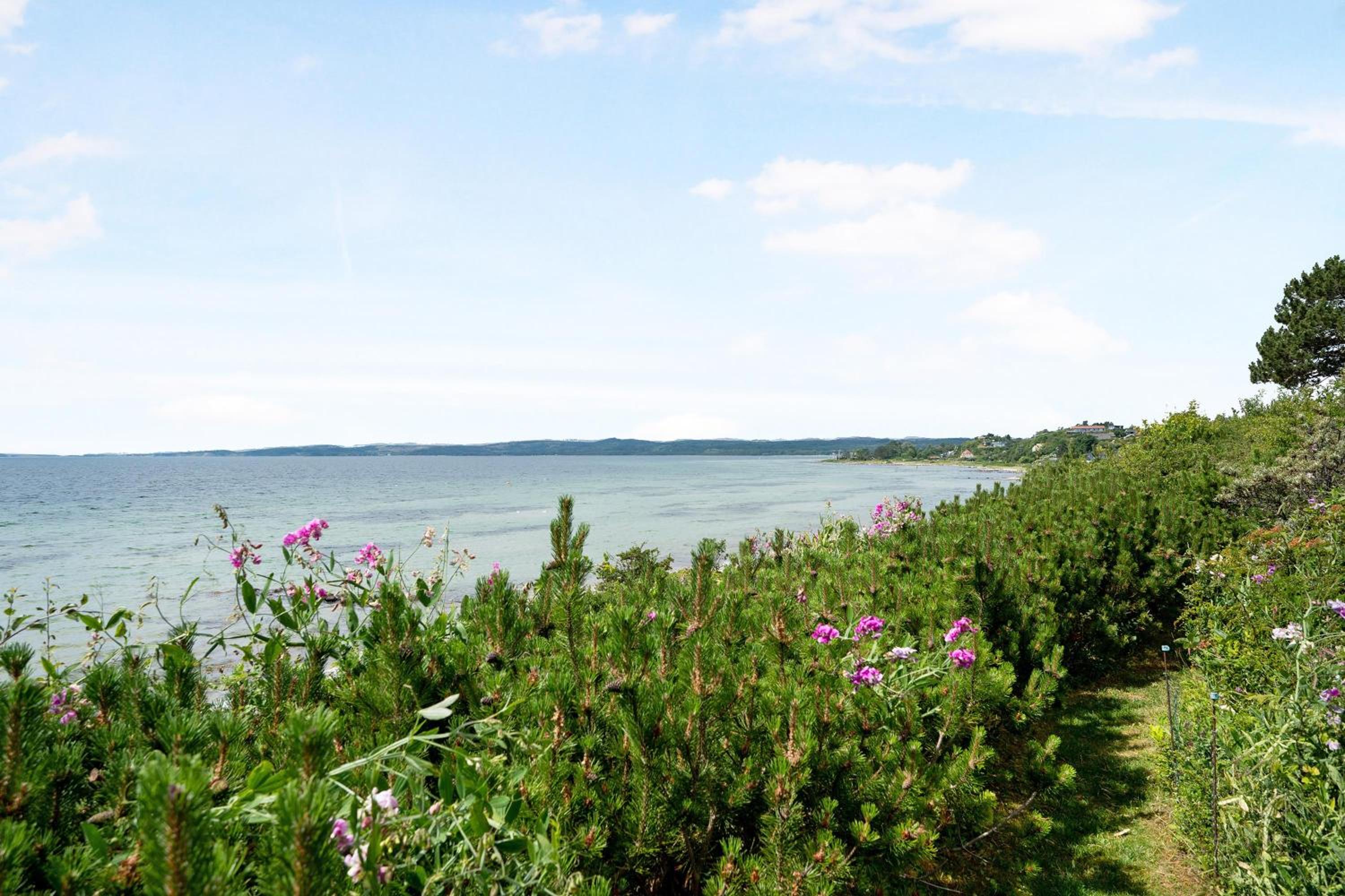 Romantic Seaside Cottage With Panoramic Views Just 20 Meters From The Beach