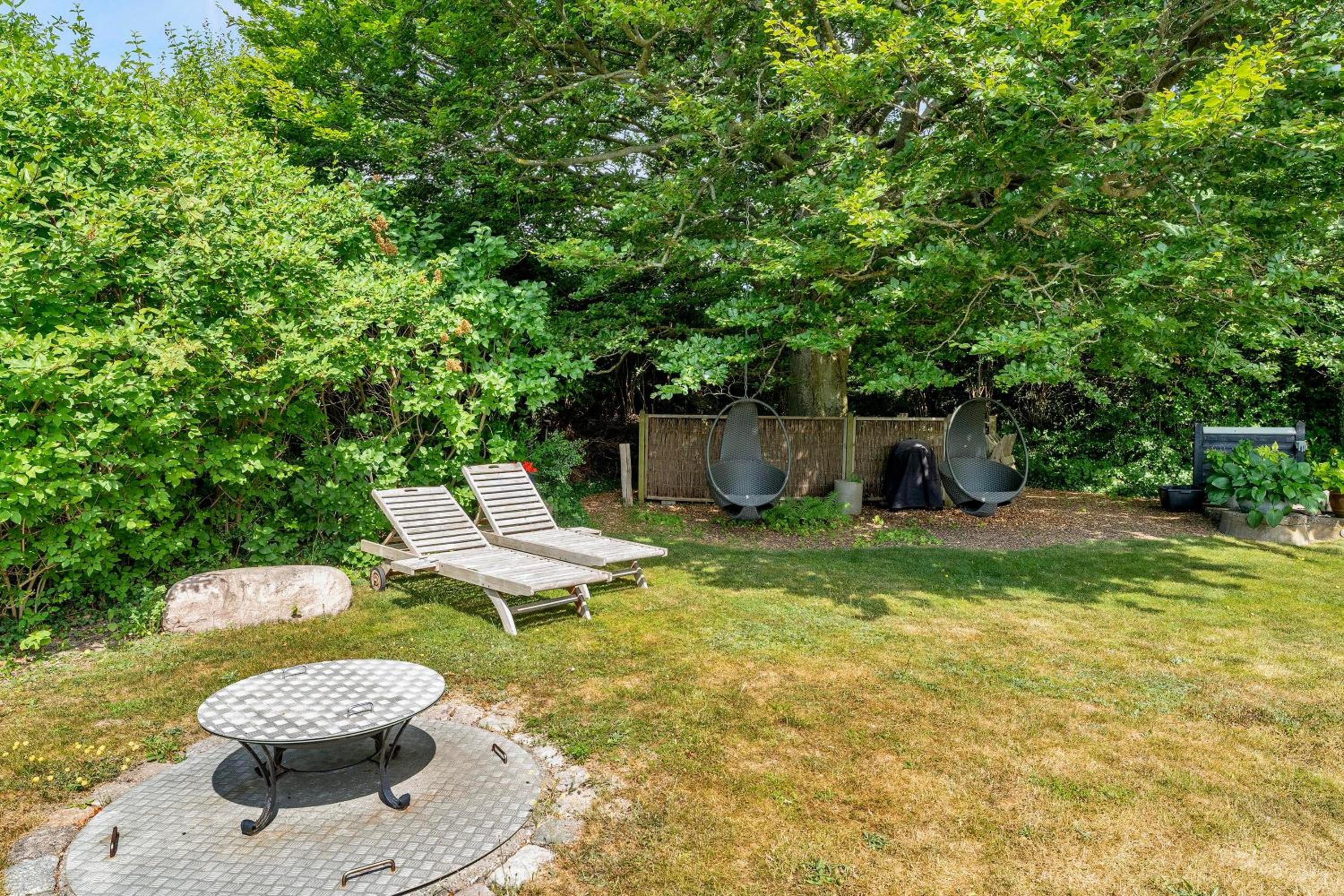 Romantic Seaside Cottage With Panoramic Views Just 20 Meters From The Beach