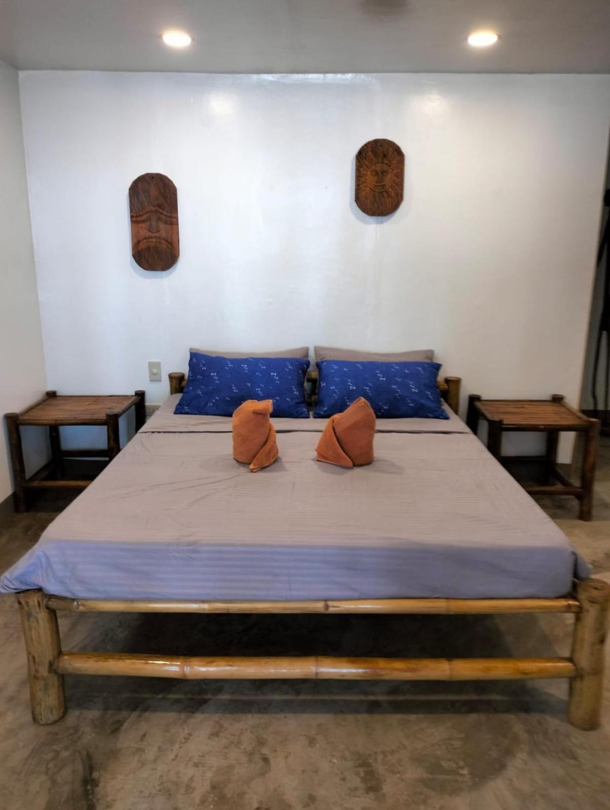 Beachfront Bungalows Bucana, El Nido