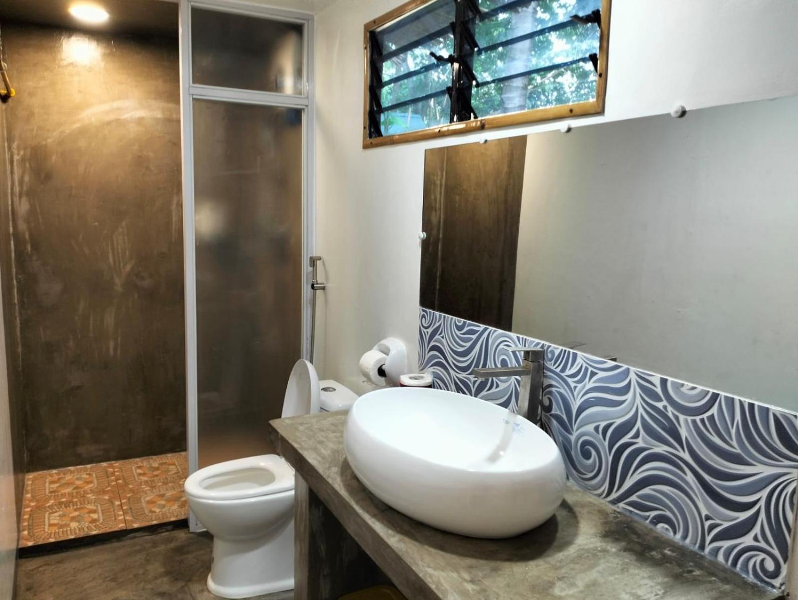 Beachfront Bungalows Bucana, El Nido