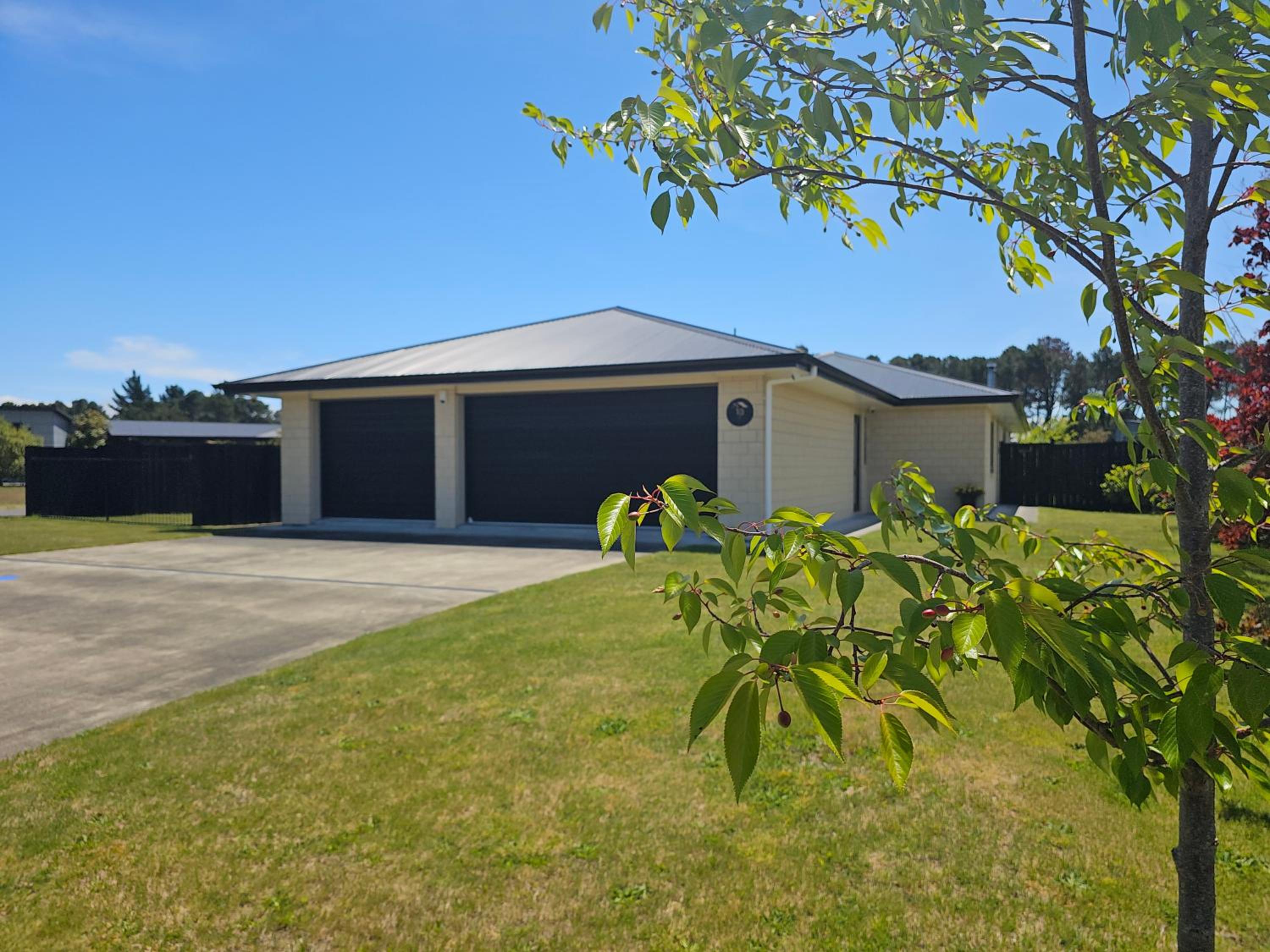 10 @ Wai Matangi view 5