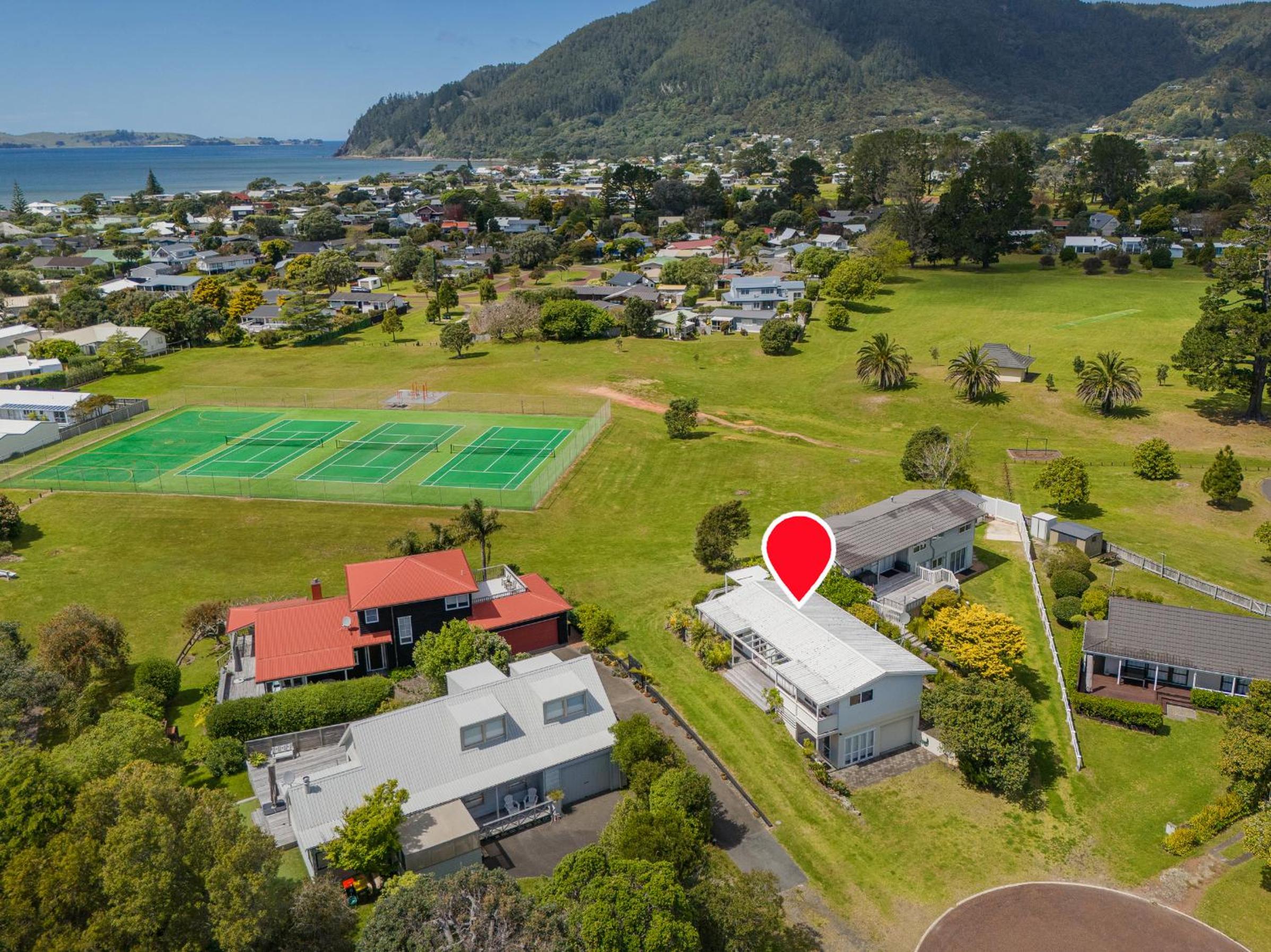Park View Cottage - Pauanui Holiday Home view 3