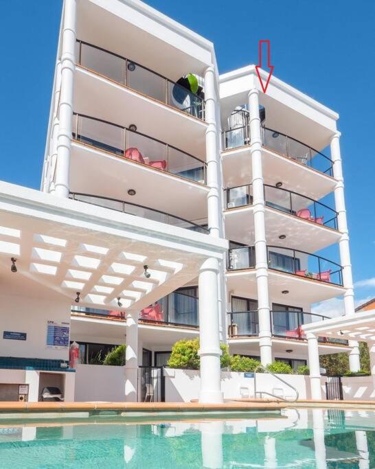 Hotel At The Beach Mooloolaba Two Bedroom, Private Rooftop With Spa