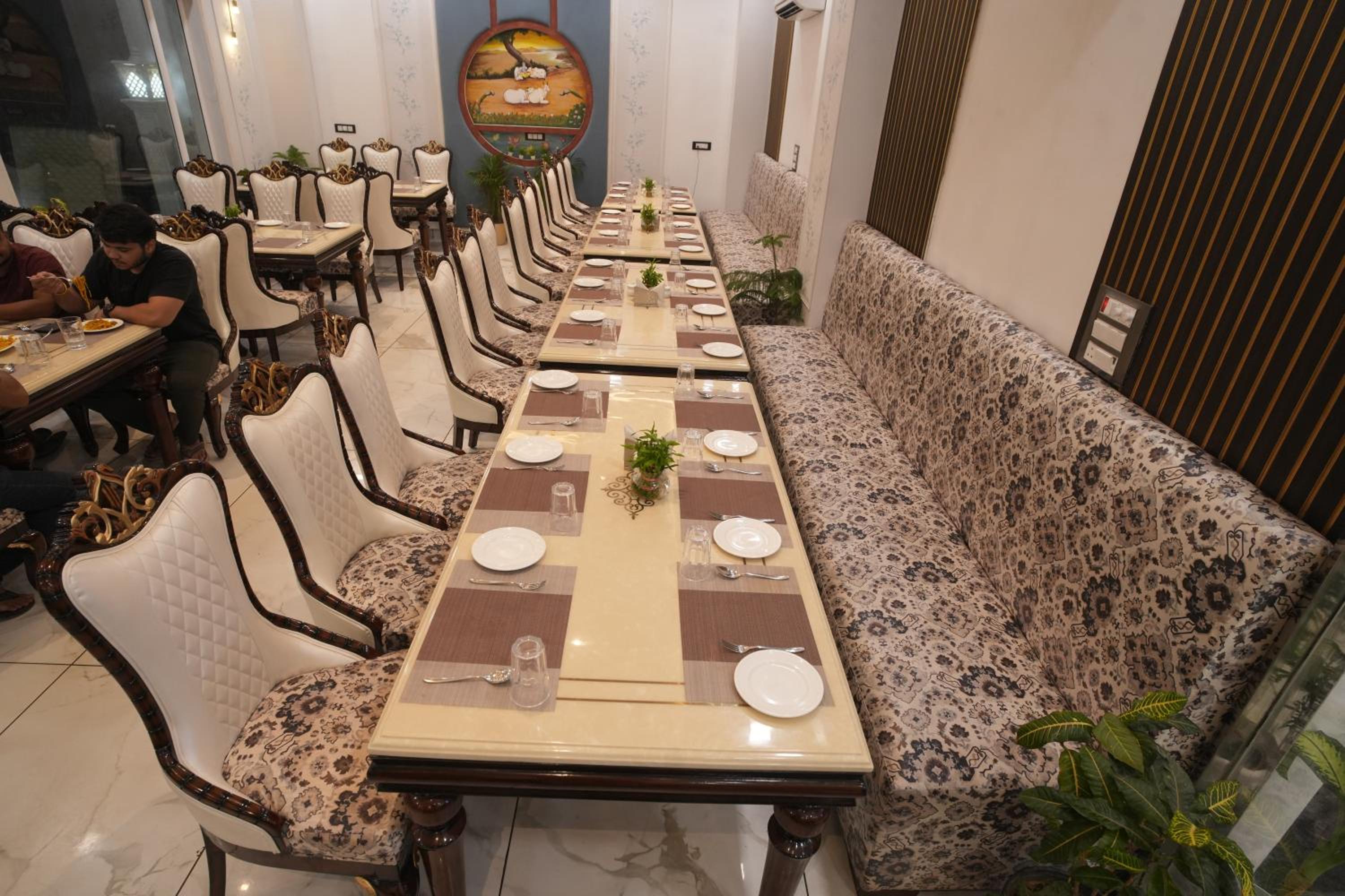 dining