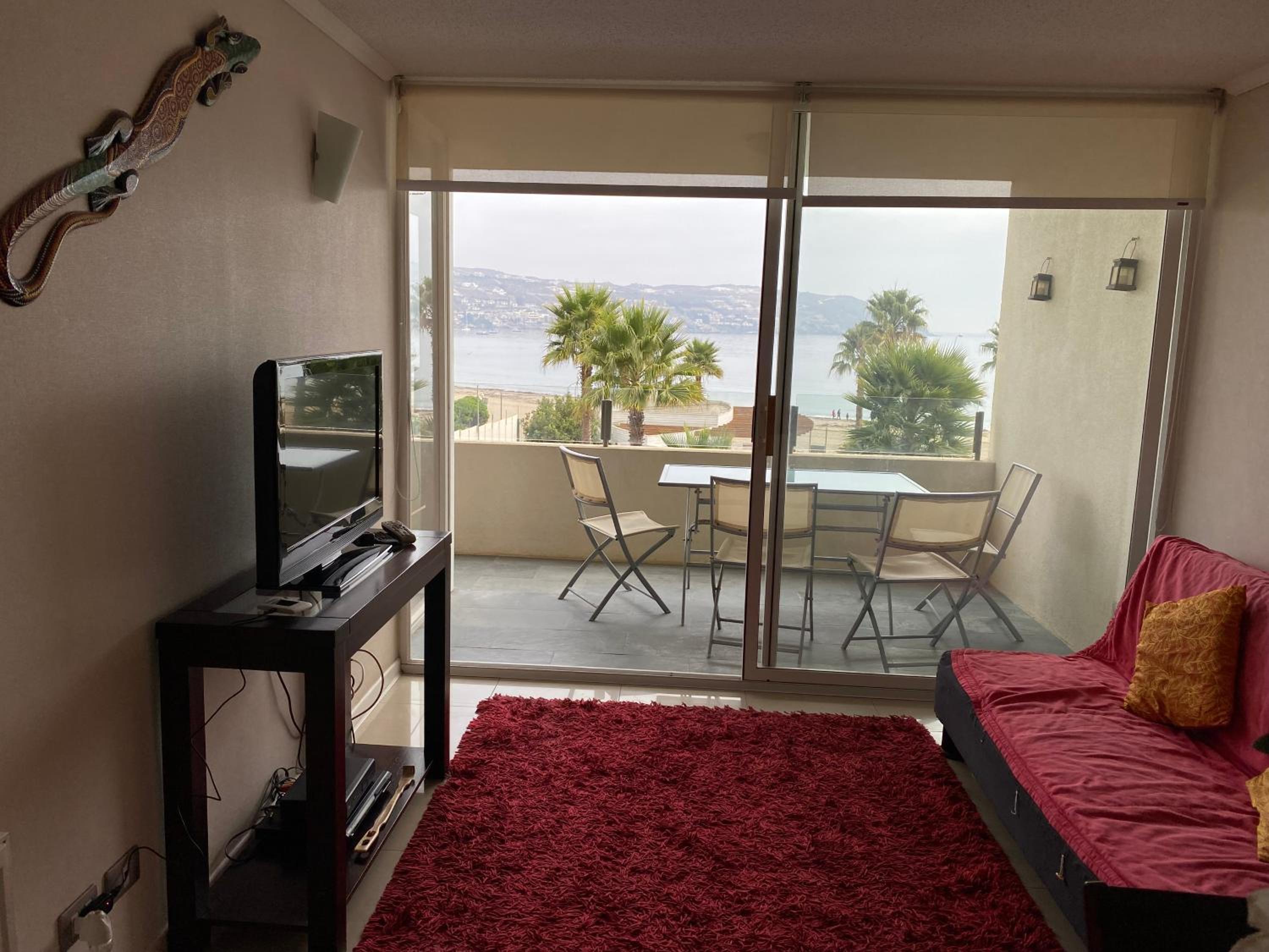 Edificio Costazul inserto playa La Herradura