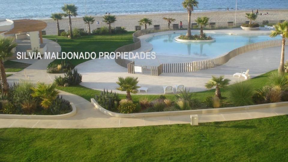 Edificio Costazul inserto playa La Herradura