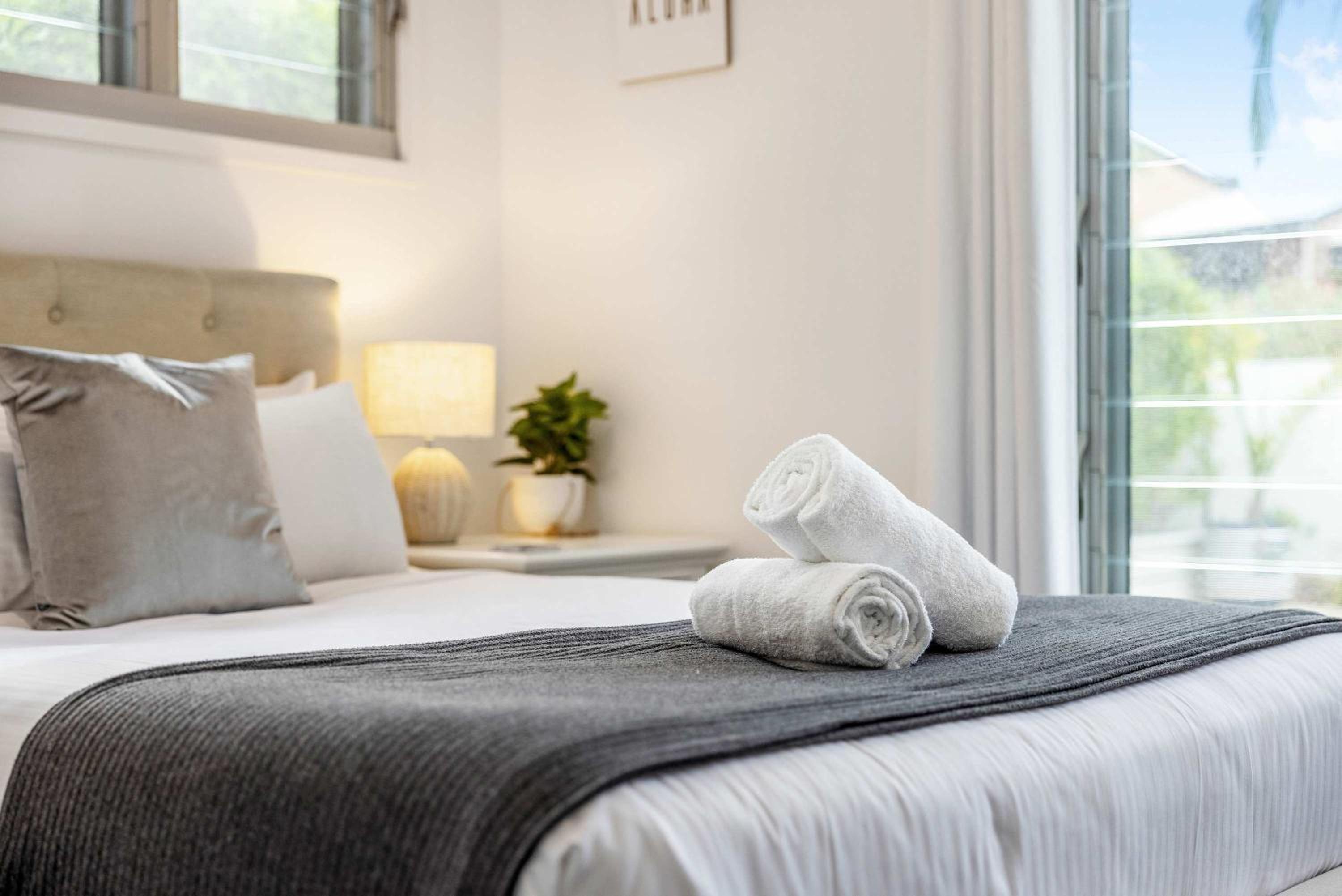 Stunning Alex Heads Beach House - Pet friendly