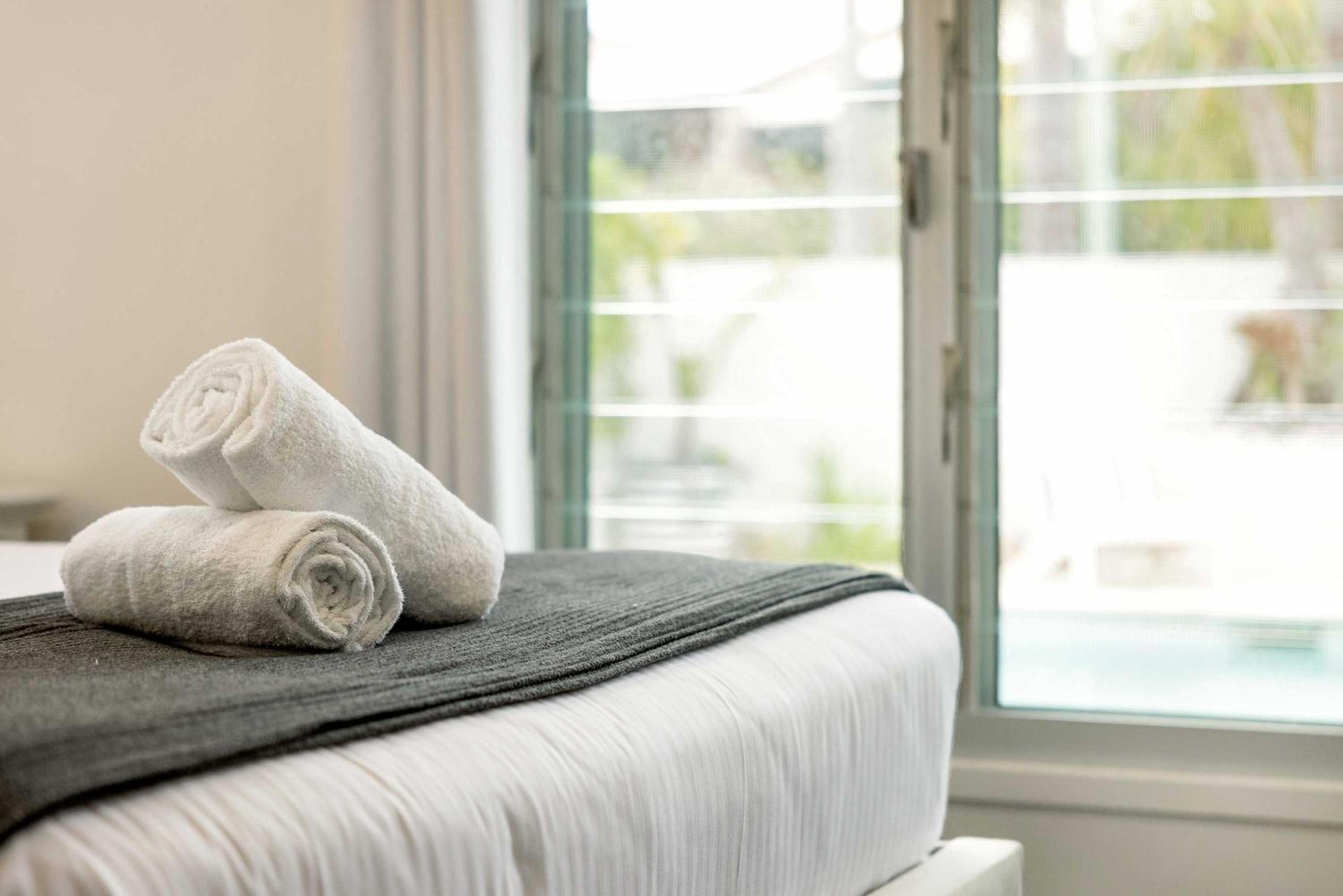 Stunning Alex Heads Beach House - Pet friendly
