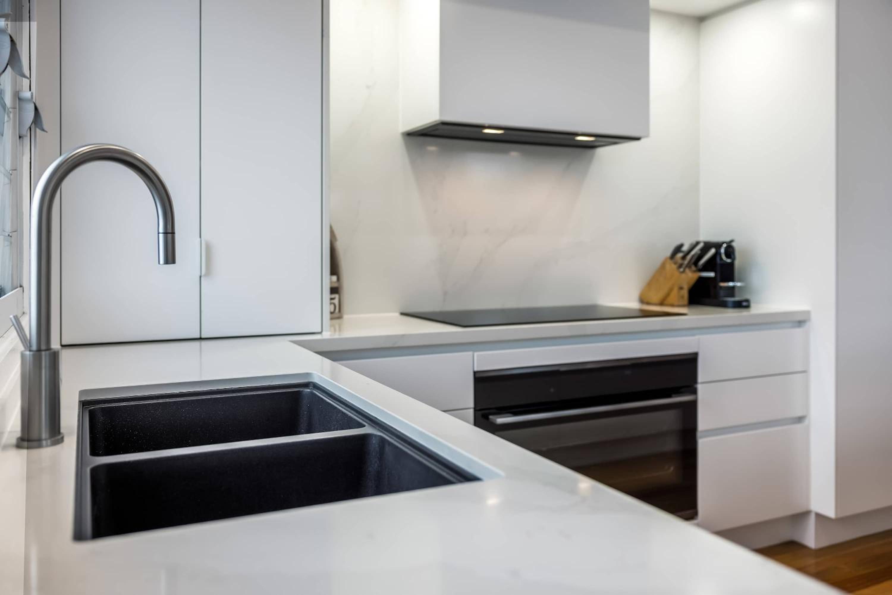 Stunning Alex Heads Beach House - Pet friendly